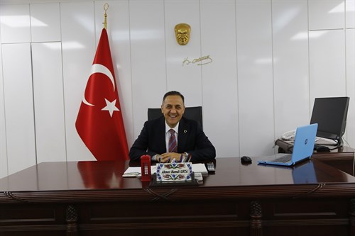 Balçova Kaymakamlığından Cumhurbaşkanlığı Kararnamesi ile  Bingöl Valiliğine Atanan Sn. Ahmet Hamdi USTA 'nın Veda Mesajı