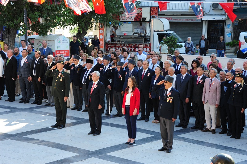 19 Eylül Gaziler Günü Çelenk Sunma Programıyla İcra Edildi.